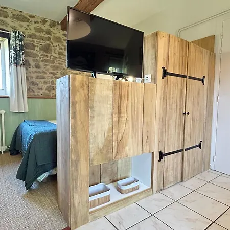 ベッド・アンド・ブレックファスト D'hotes Du Manoir Du Salmon サン・マロ